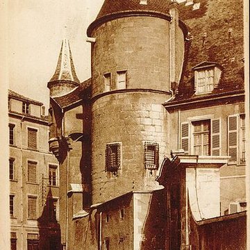 Ancien hôtel de Lesdiguières et Jardin de Ville