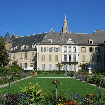 Ancien hôtel de Lesdiguières et Jardin de Ville