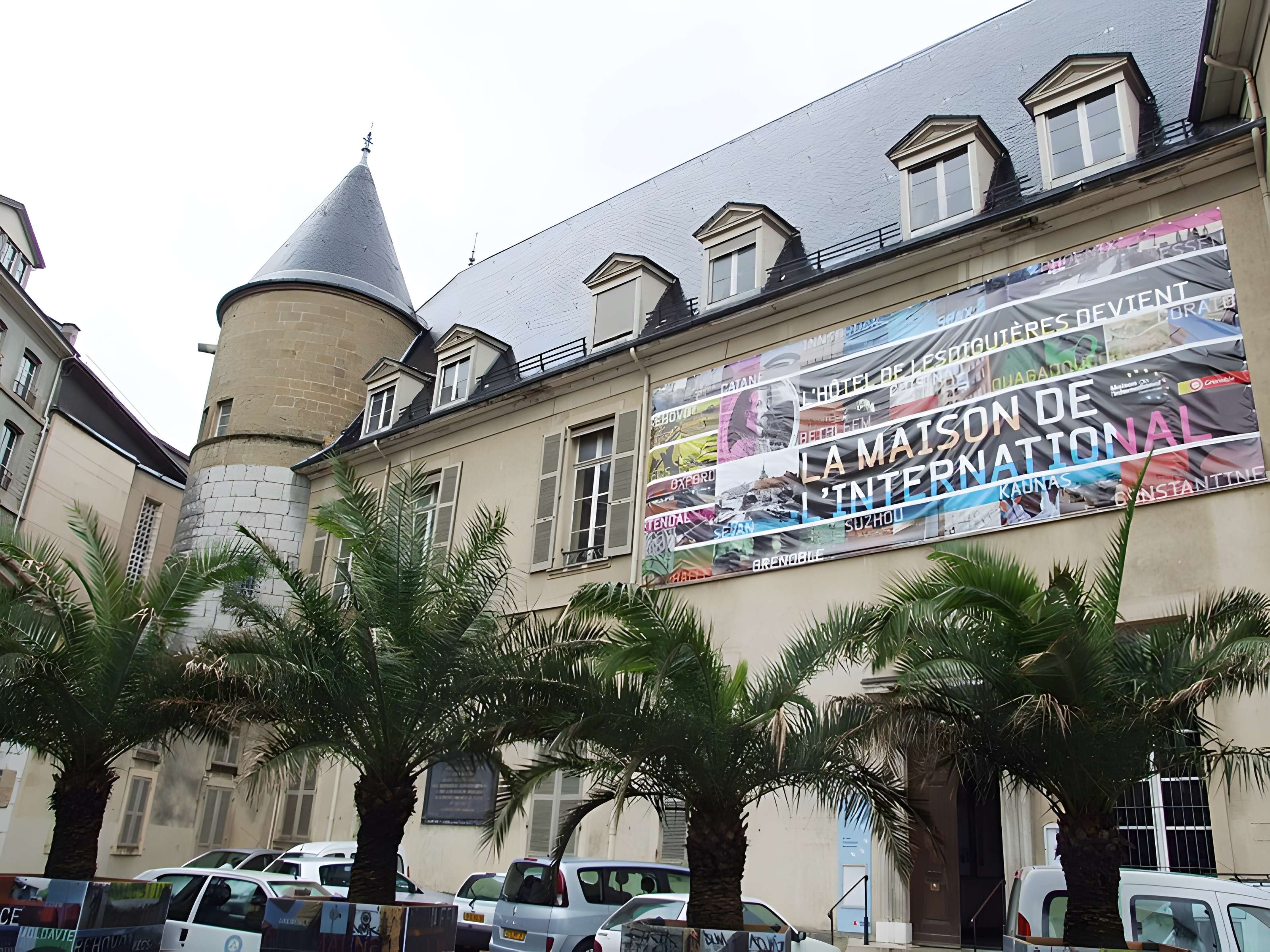 Ancien hôtel de Lesdiguières et Jardin de Ville