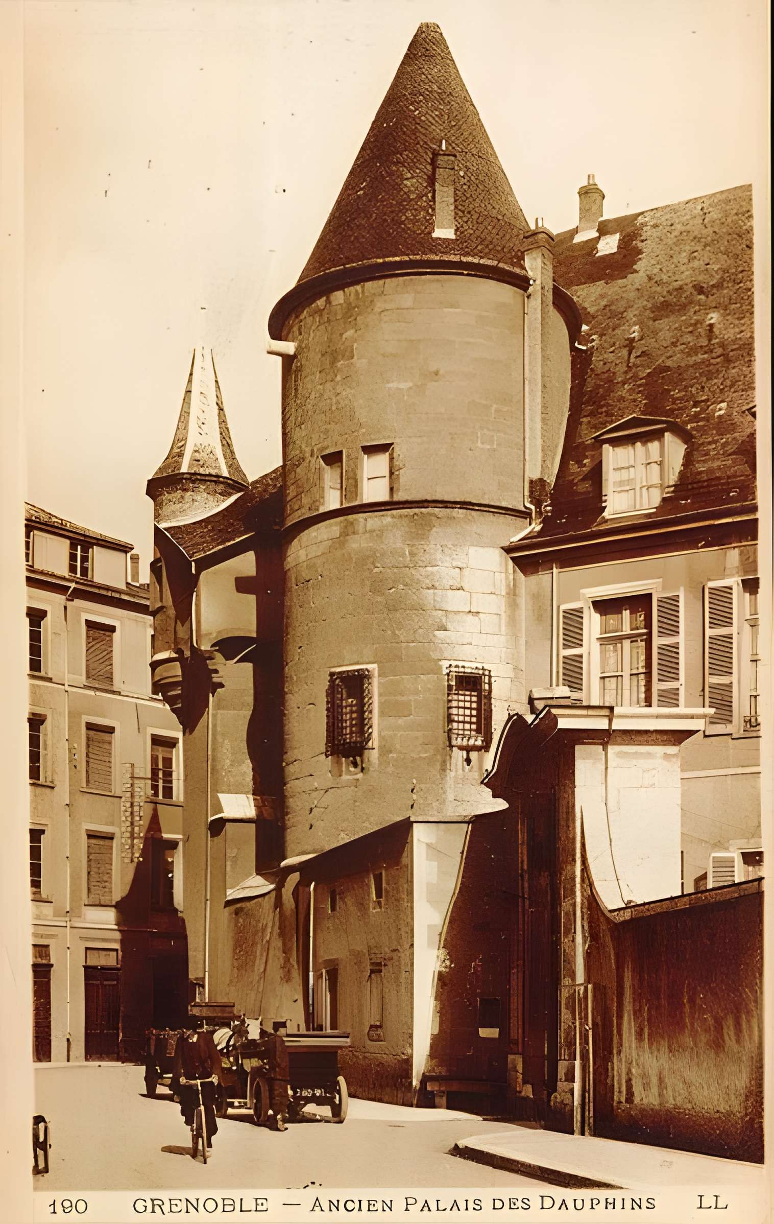 Ancien hôtel de Lesdiguières et Jardin de Ville