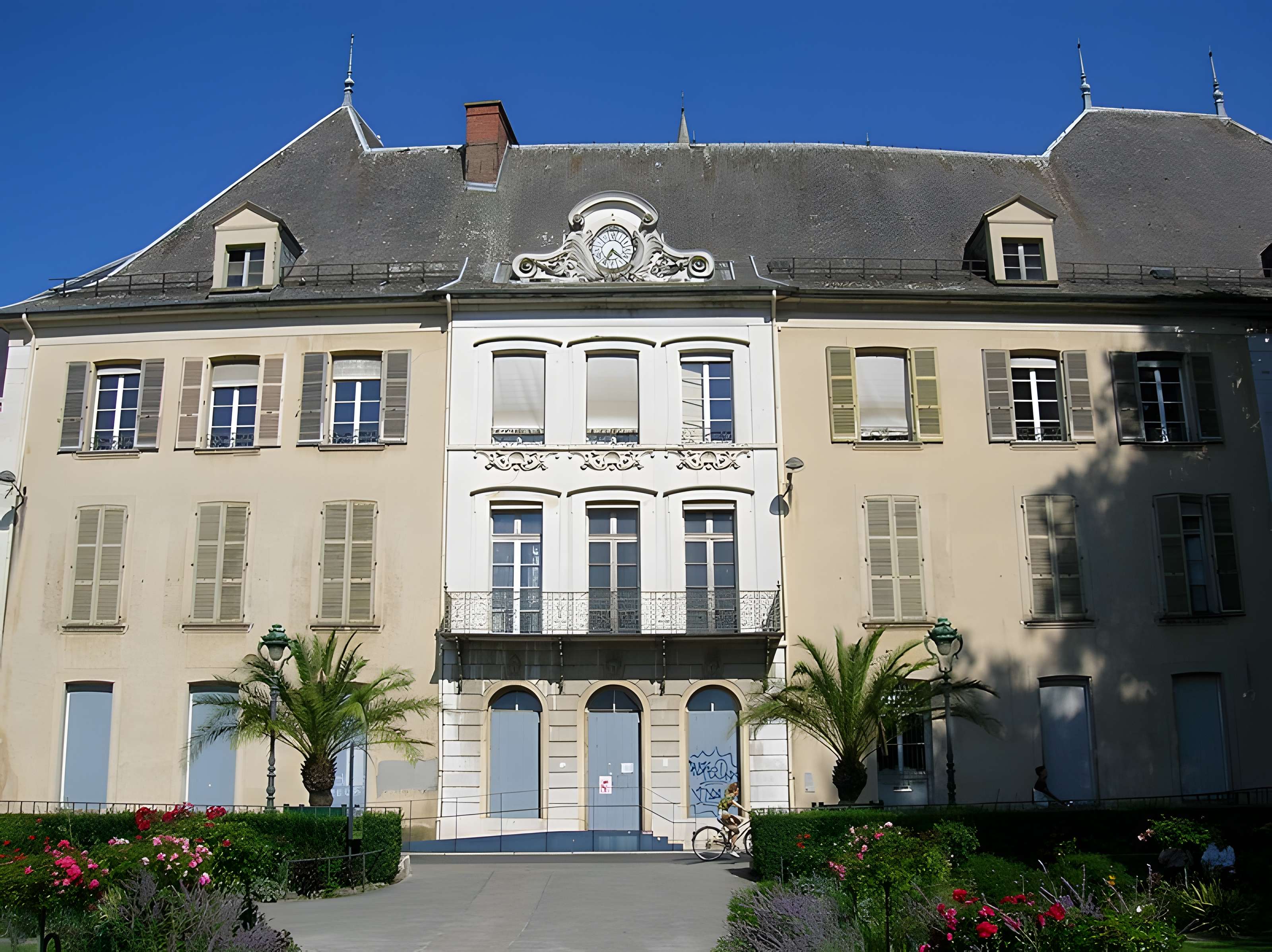 Ancien hôtel de Lesdiguières et Jardin de Ville