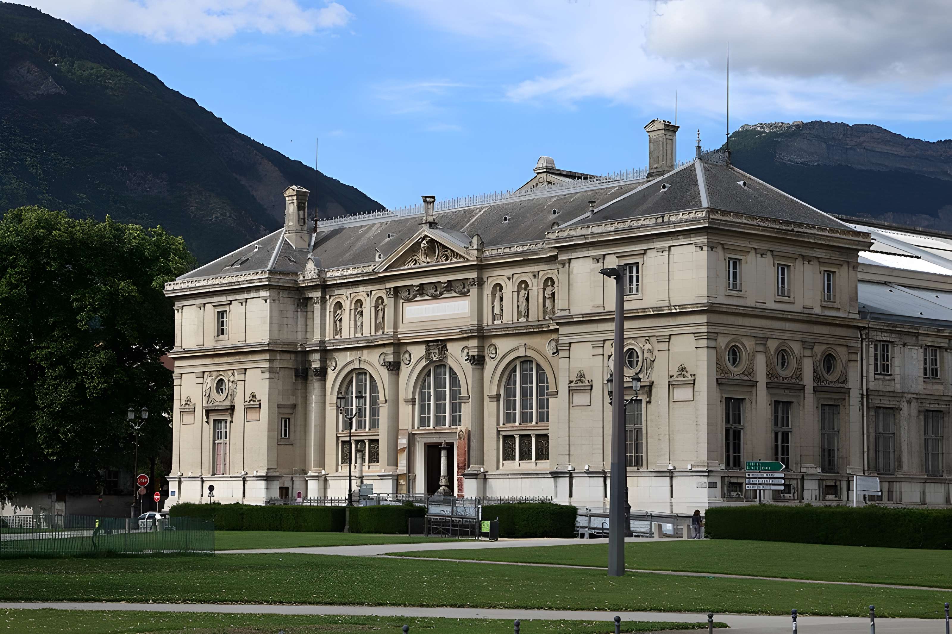 Musée-Bibliothèque