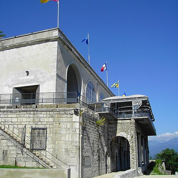 Photo de Ouvrages militaires de la Bastille ensemble