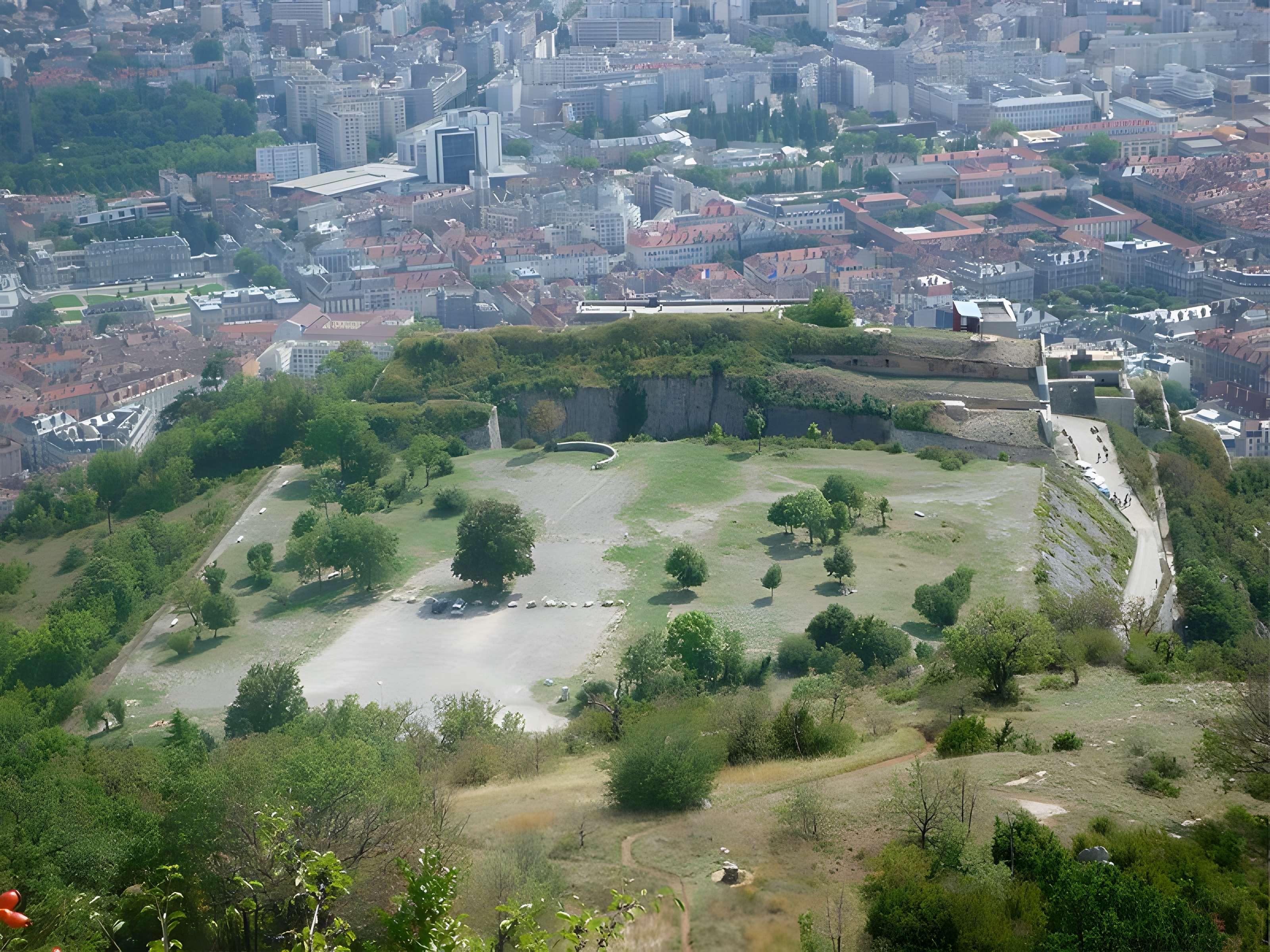 Ouvrages militaires de la Bastille (ensemble)