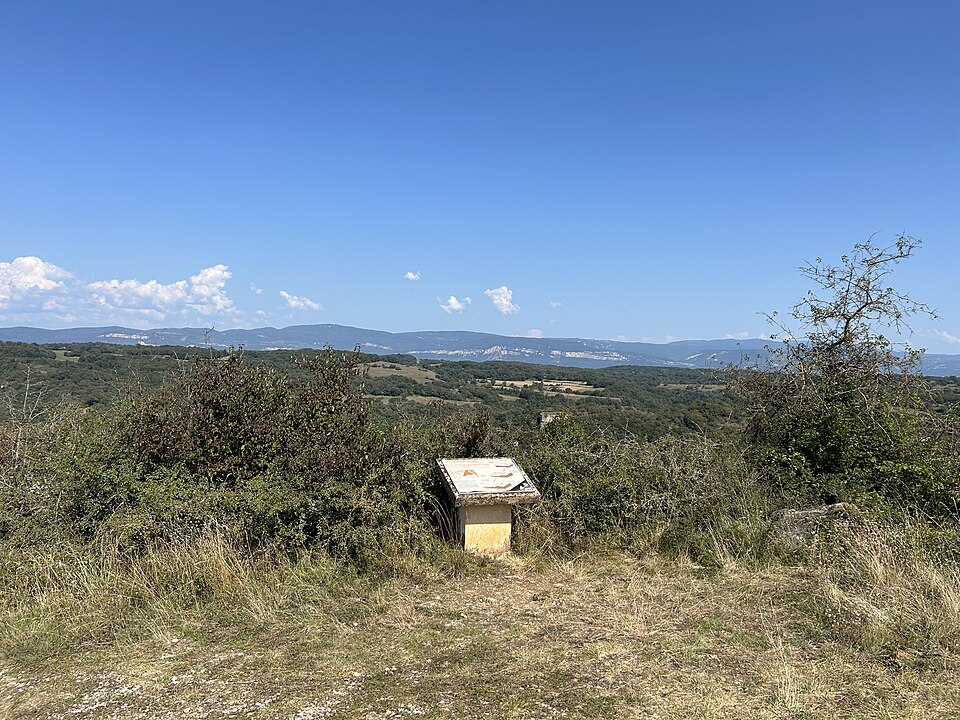 Portion du site typique d'éperon