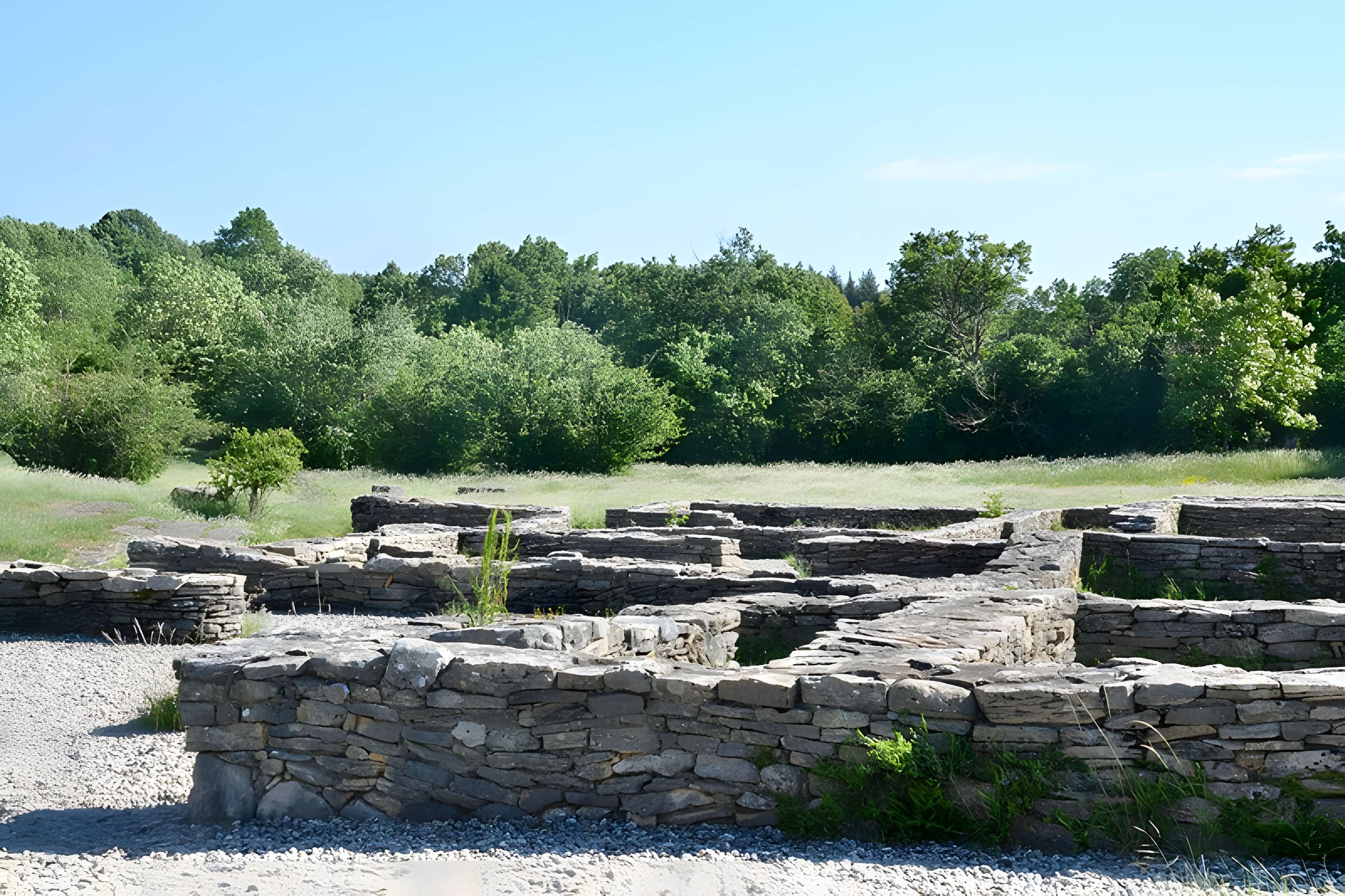 Portion du site typique d'éperon