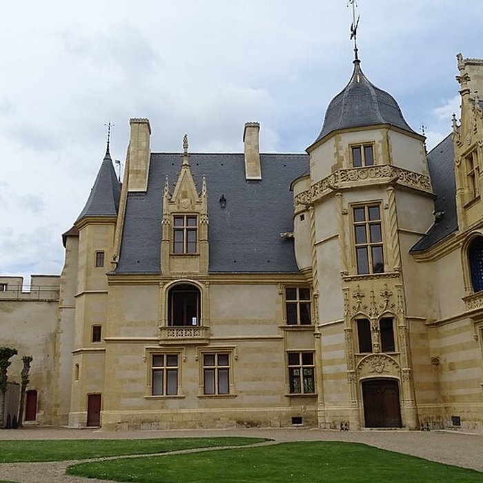 Photo de Château dAinay-le-Vieil
