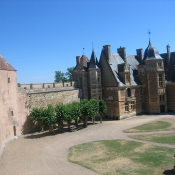 Château dAinay-le-Vieil