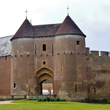 Château dAinay-le-Vieil