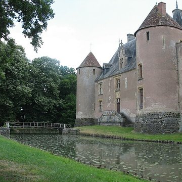 Château dAinay-le-Vieil