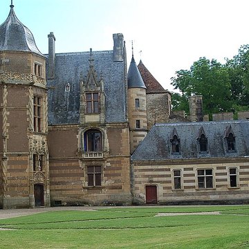 Château dAinay-le-Vieil