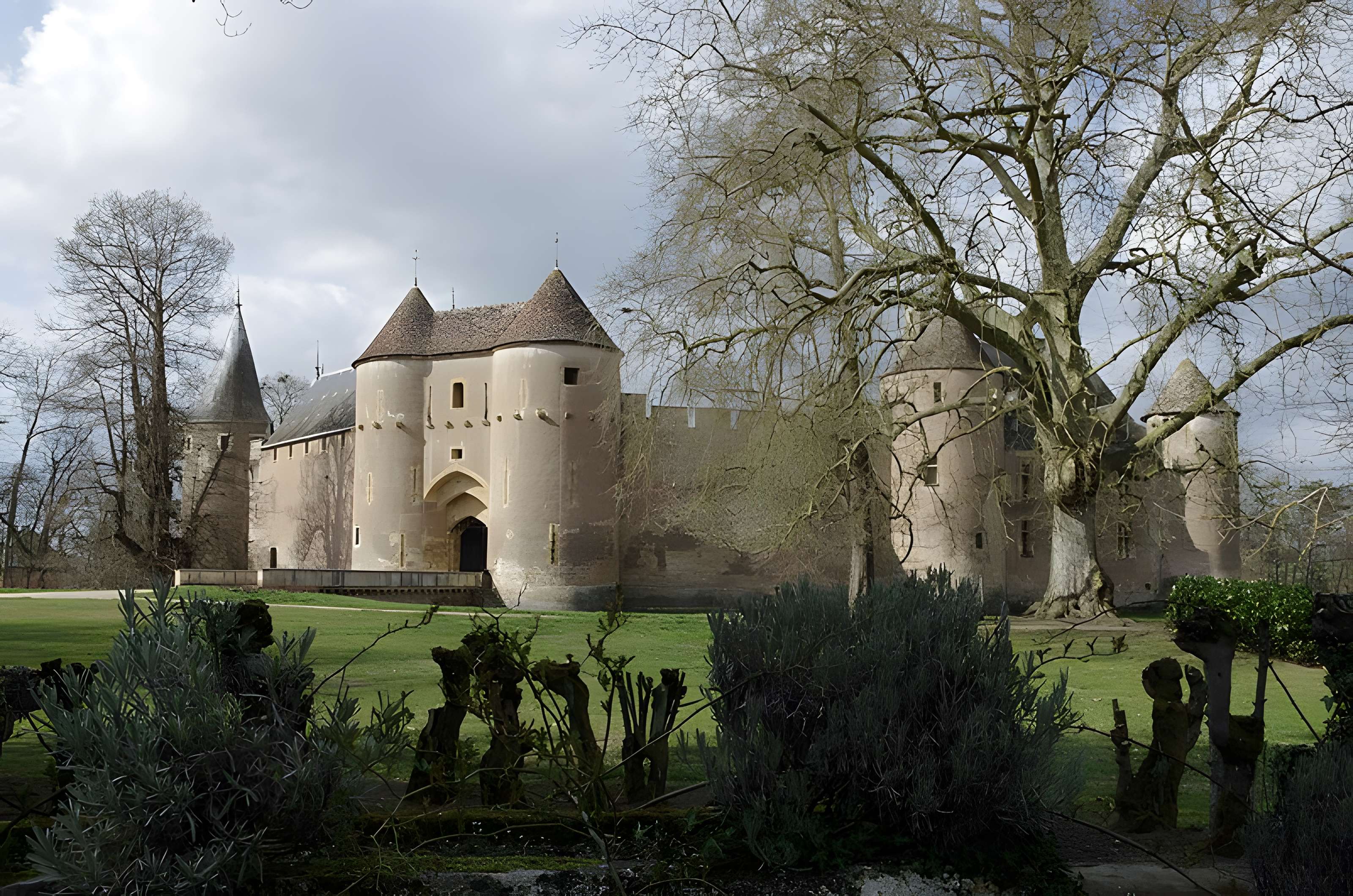 Château d'Ainay-le-Vieil