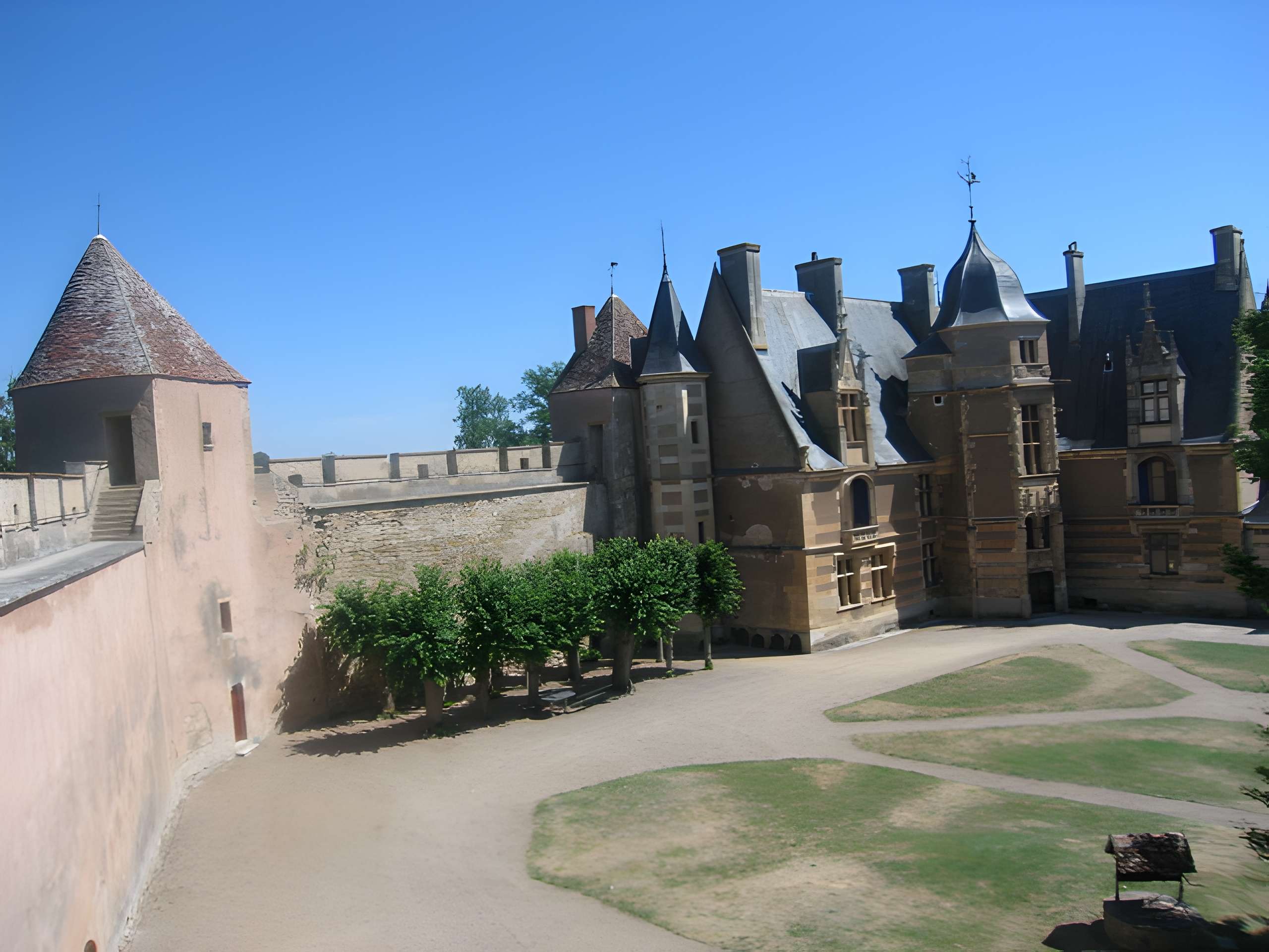 Château d'Ainay-le-Vieil