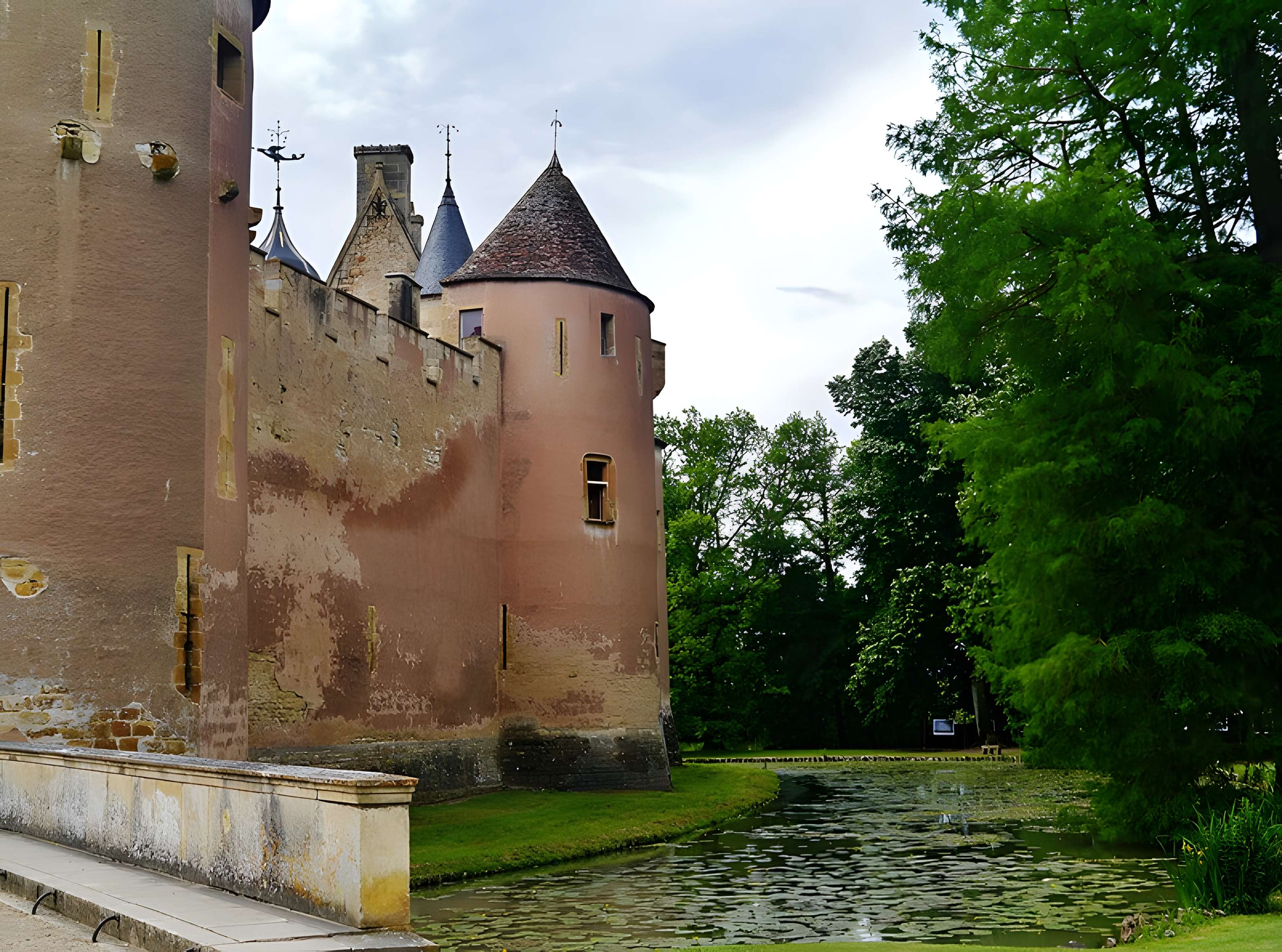 Château d'Ainay-le-Vieil