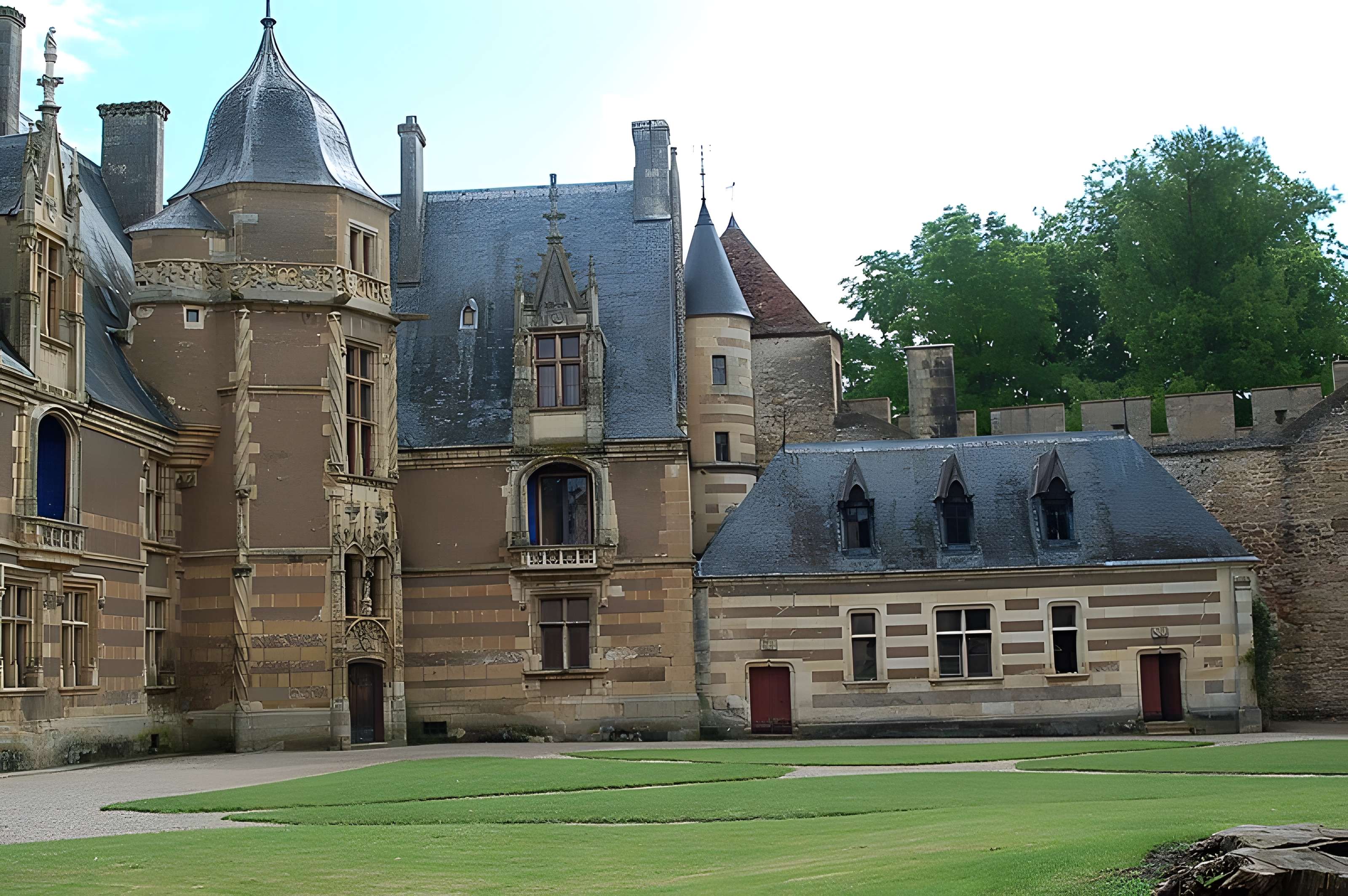 Château d'Ainay-le-Vieil
