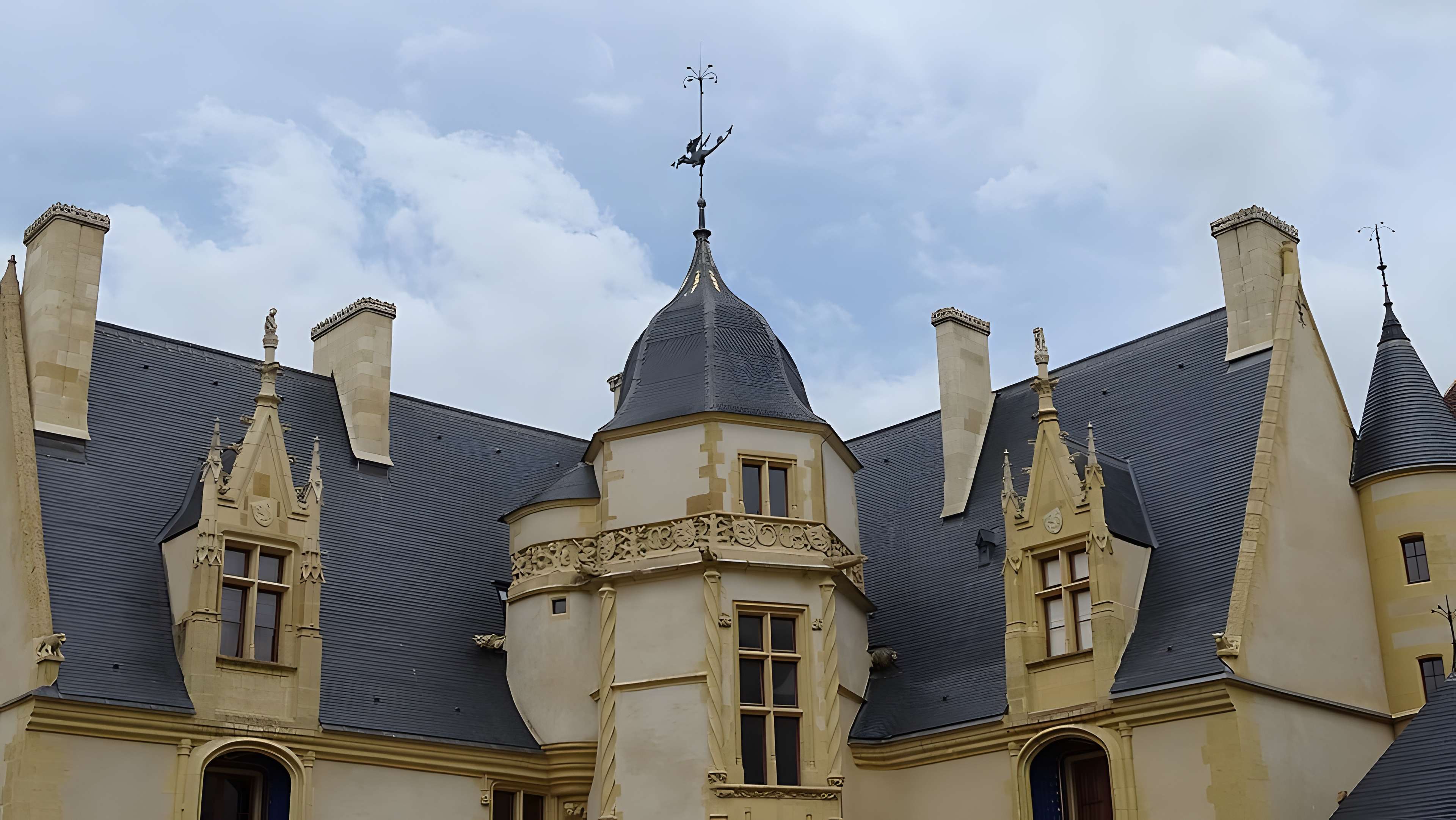 Château d'Ainay-le-Vieil