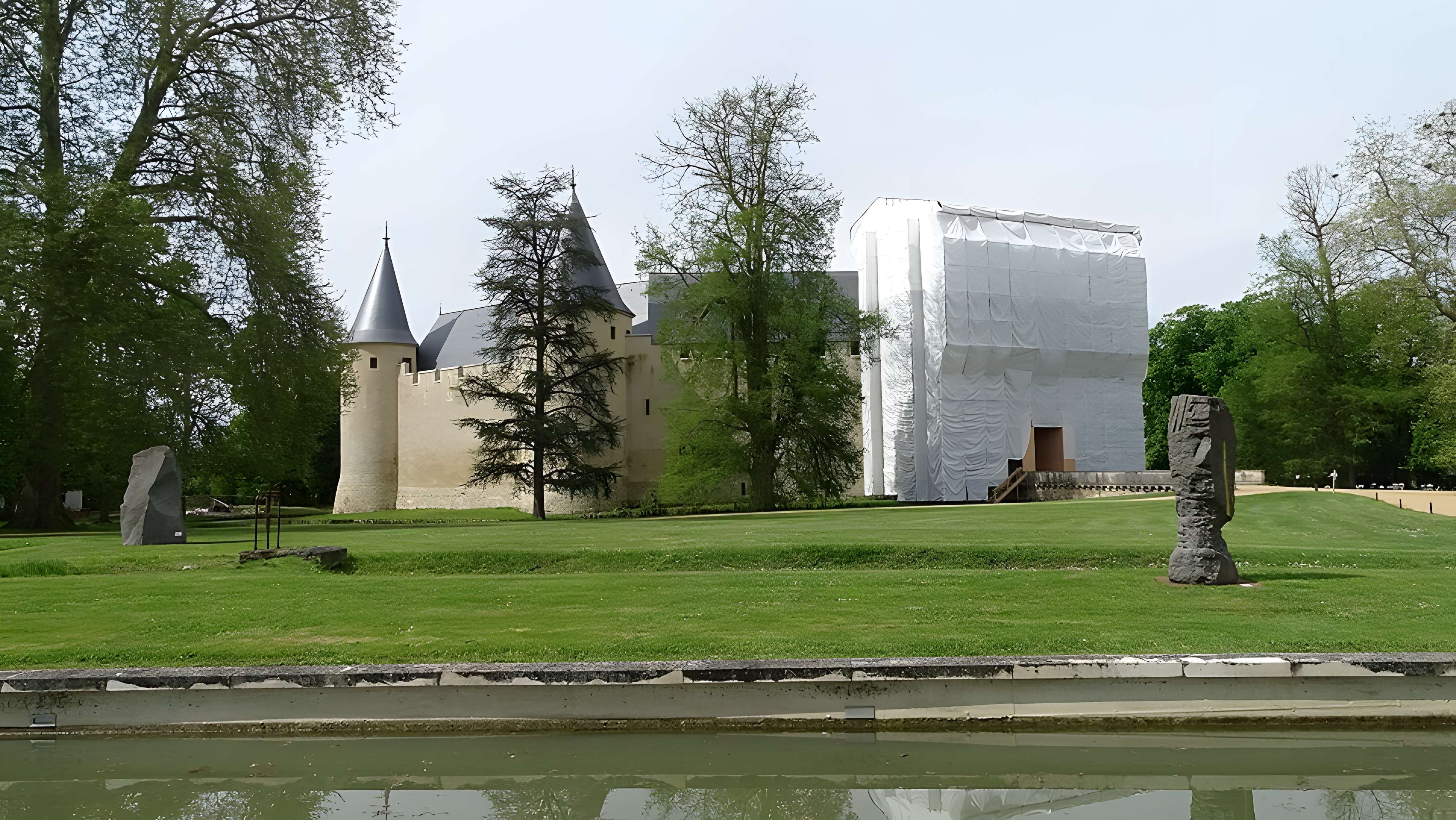 Château d'Ainay-le-Vieil