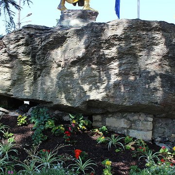 Bloc erratique à cupules