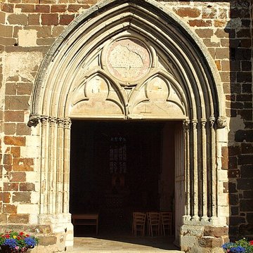 Église Saint-Ferréol de Saint-Fargeau