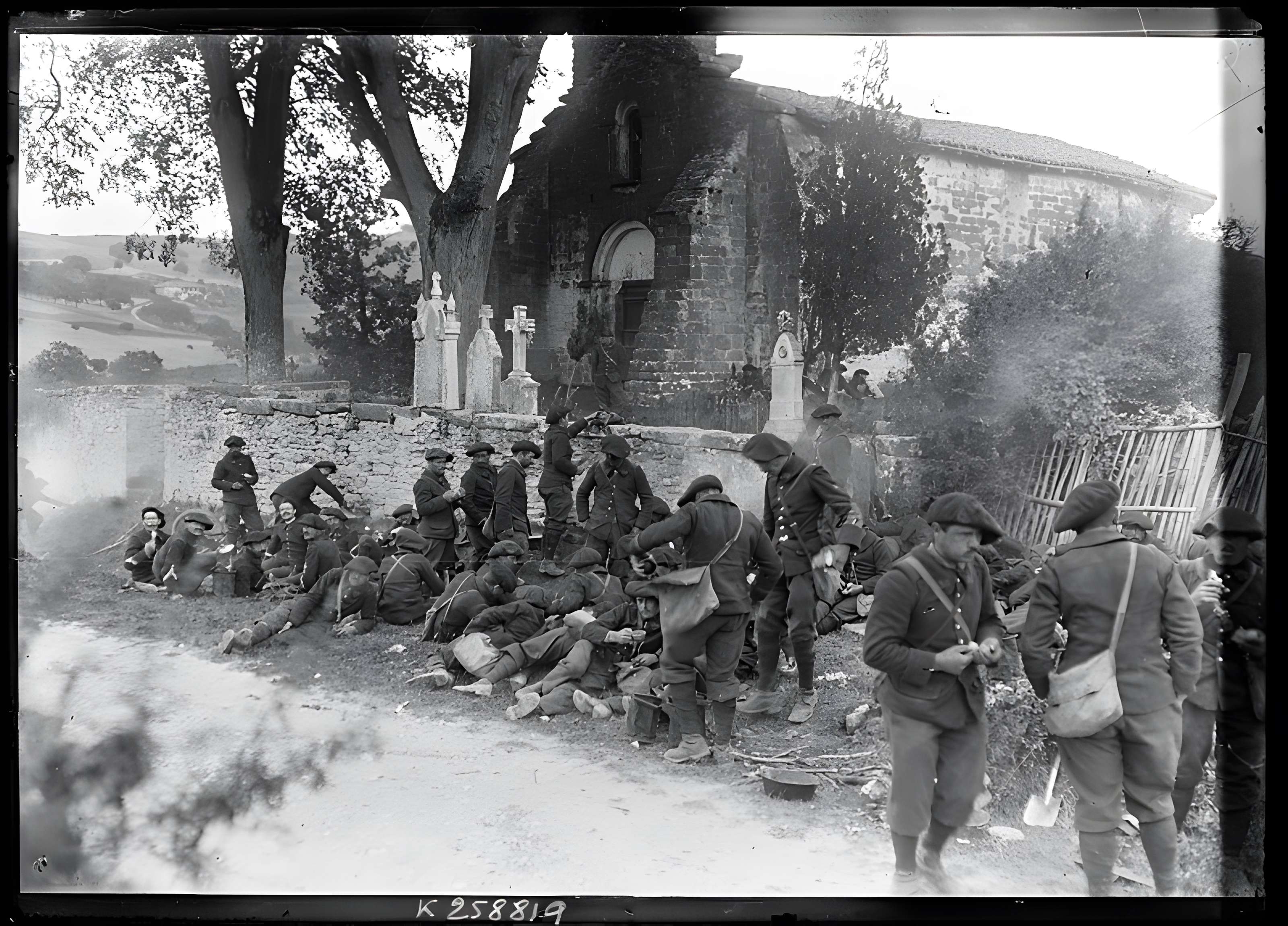 Chapelle du cimetière de Saint-Jean-le-Fromental