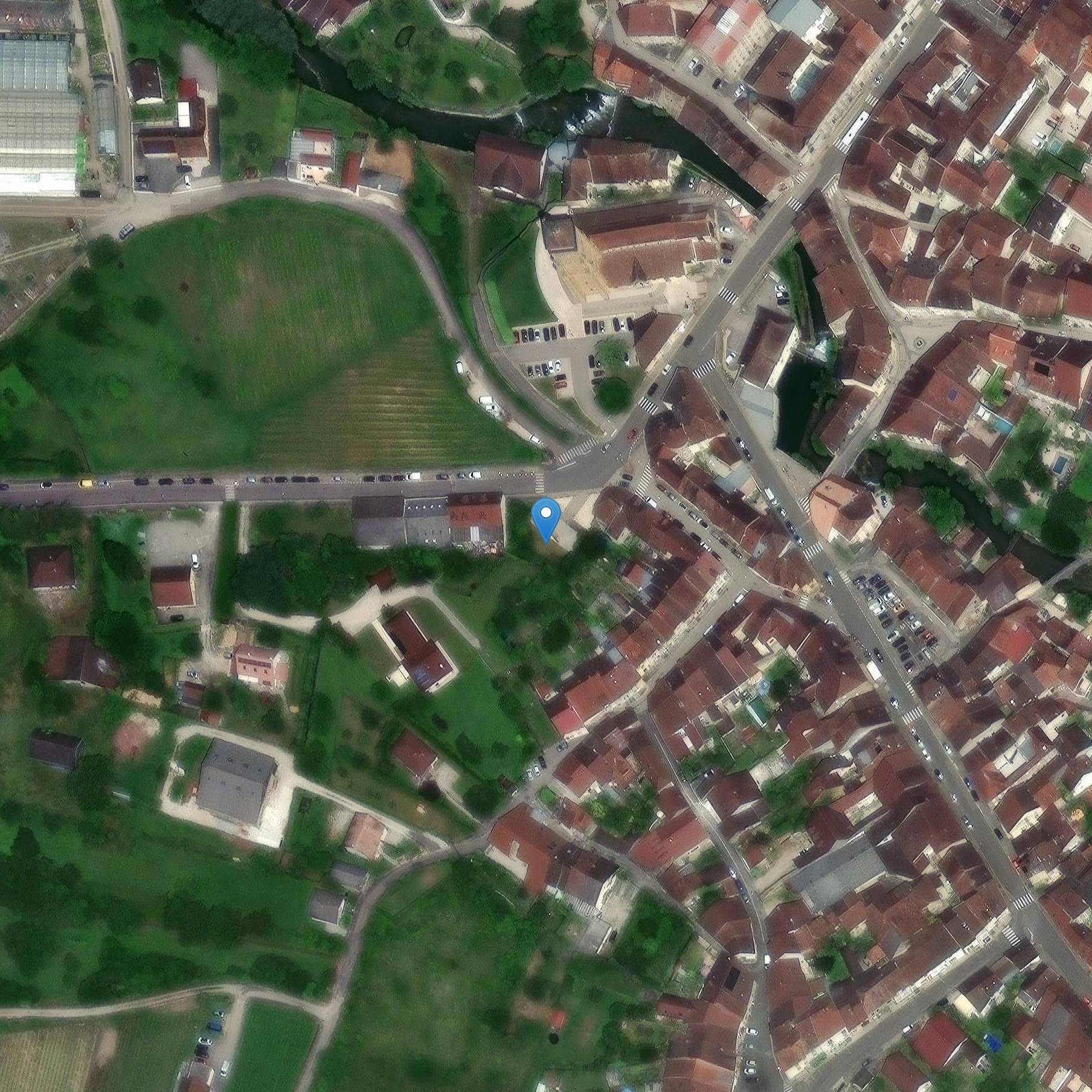 Photo de Monumento a los muertos