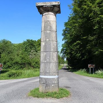 Bornes-colonnes de la forêt de Chaux