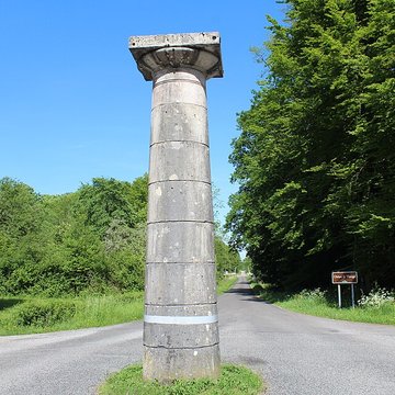 Bornes-colonnes de la forêt de Chaux