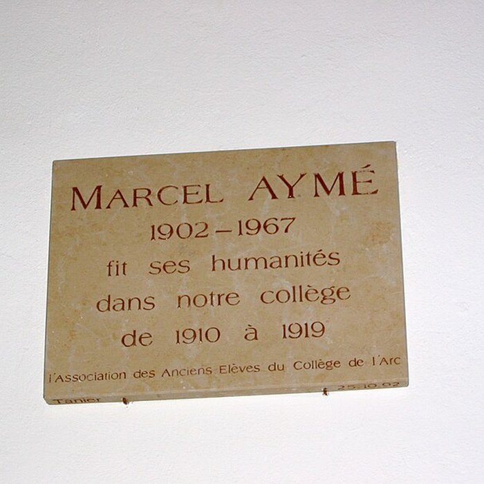 Photo de Collège de lArc, actuellement musée archéologique