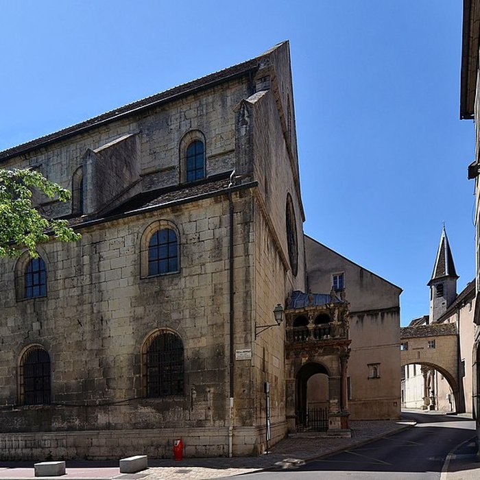 Photo de Collège de lArc, actuellement musée archéologique
