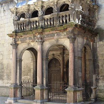Collège de lArc, actuellement musée archéologique