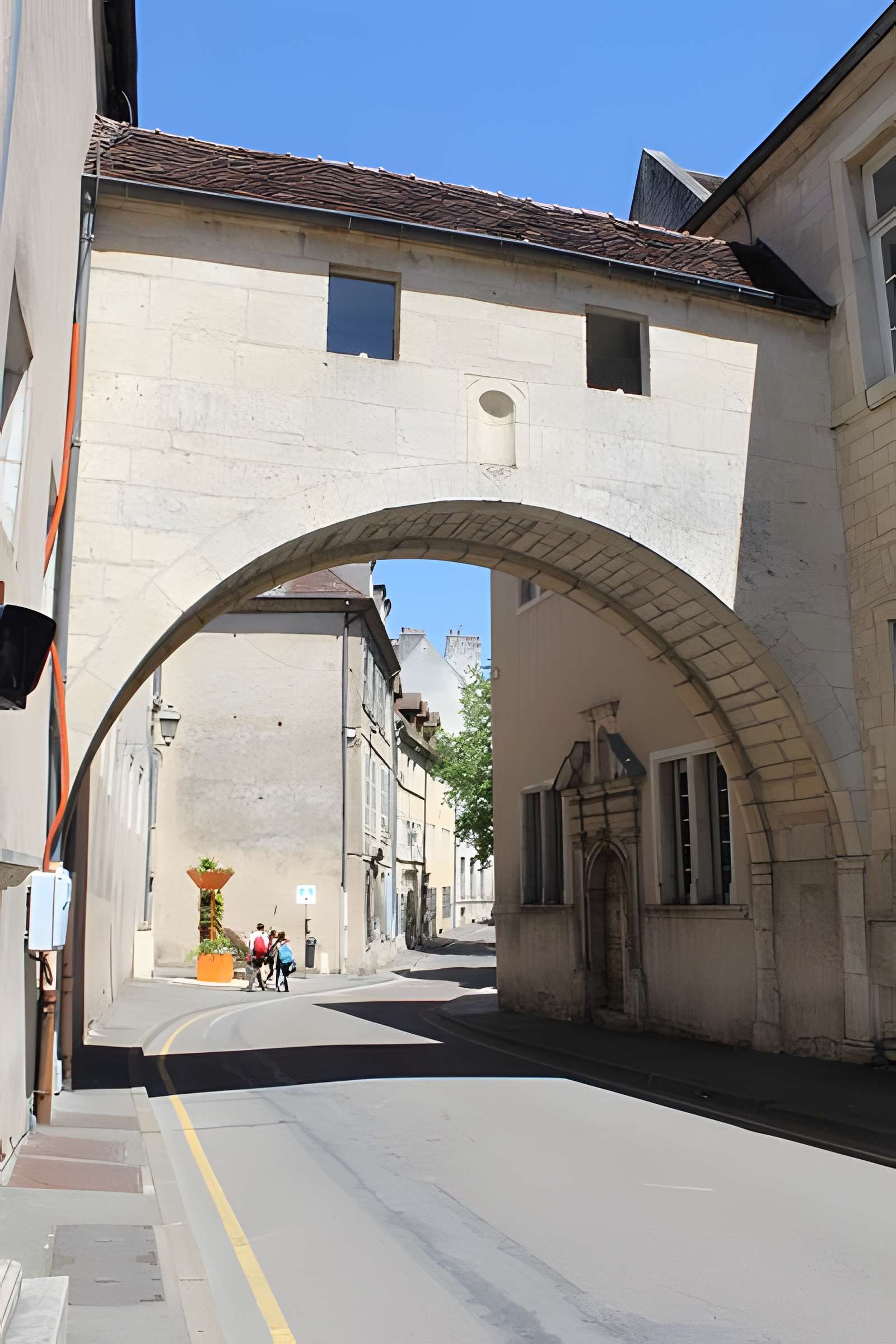 Collège de l'Arc, actuellement musée archéologique