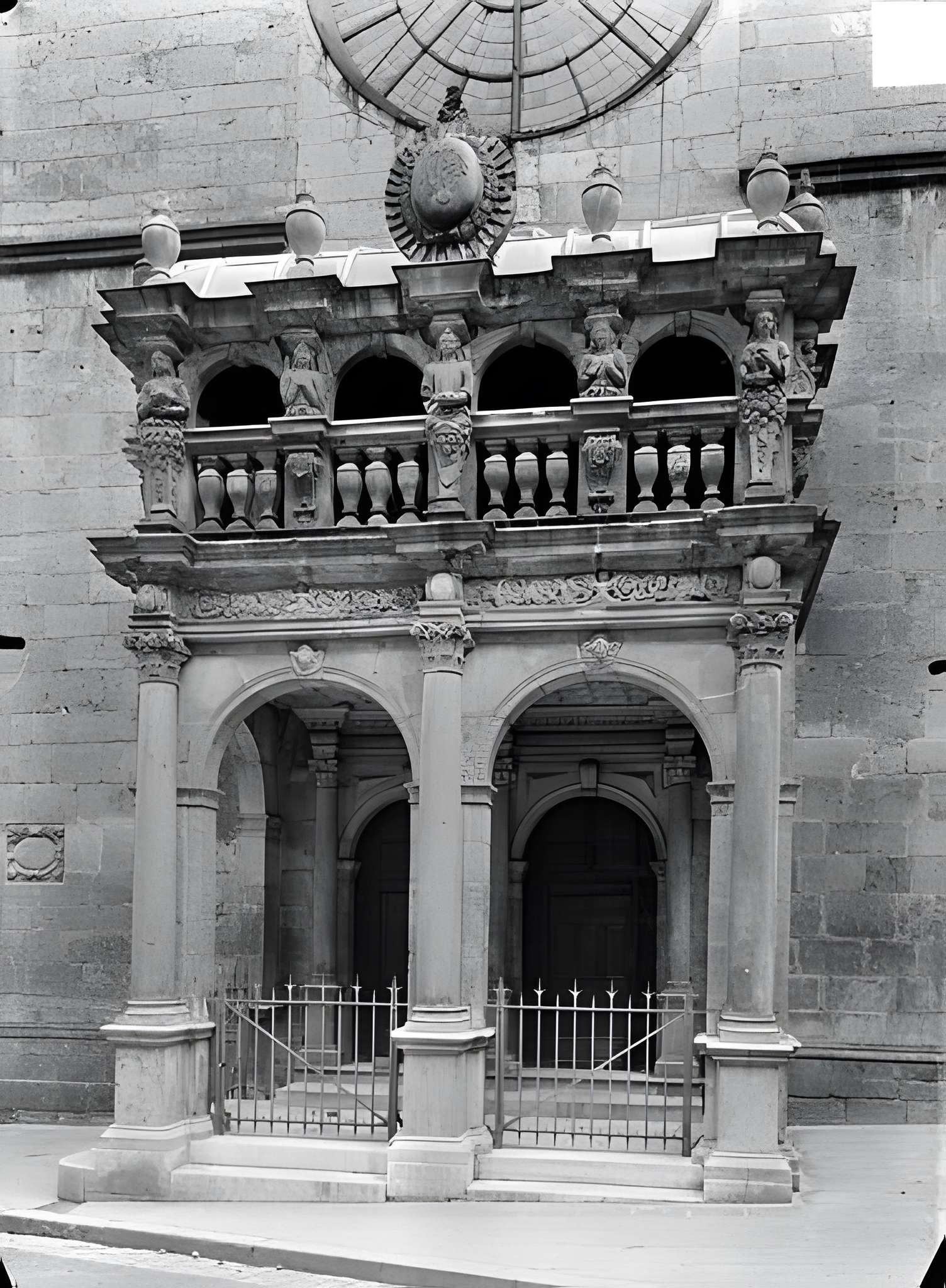 Collège de l'Arc, actuellement musée archéologique