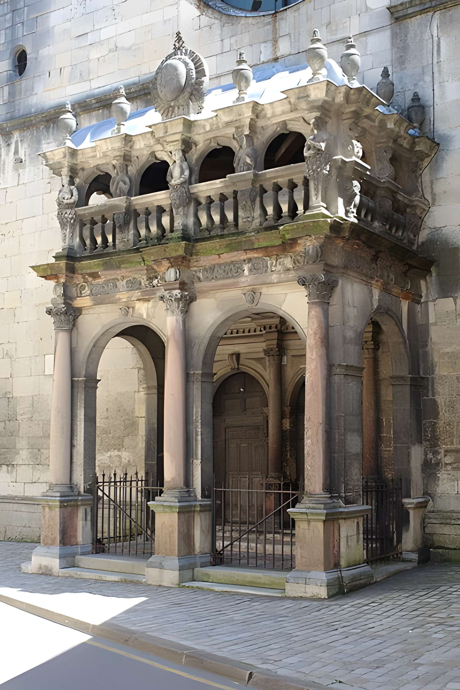 Collège de l'Arc, actuellement musée archéologique