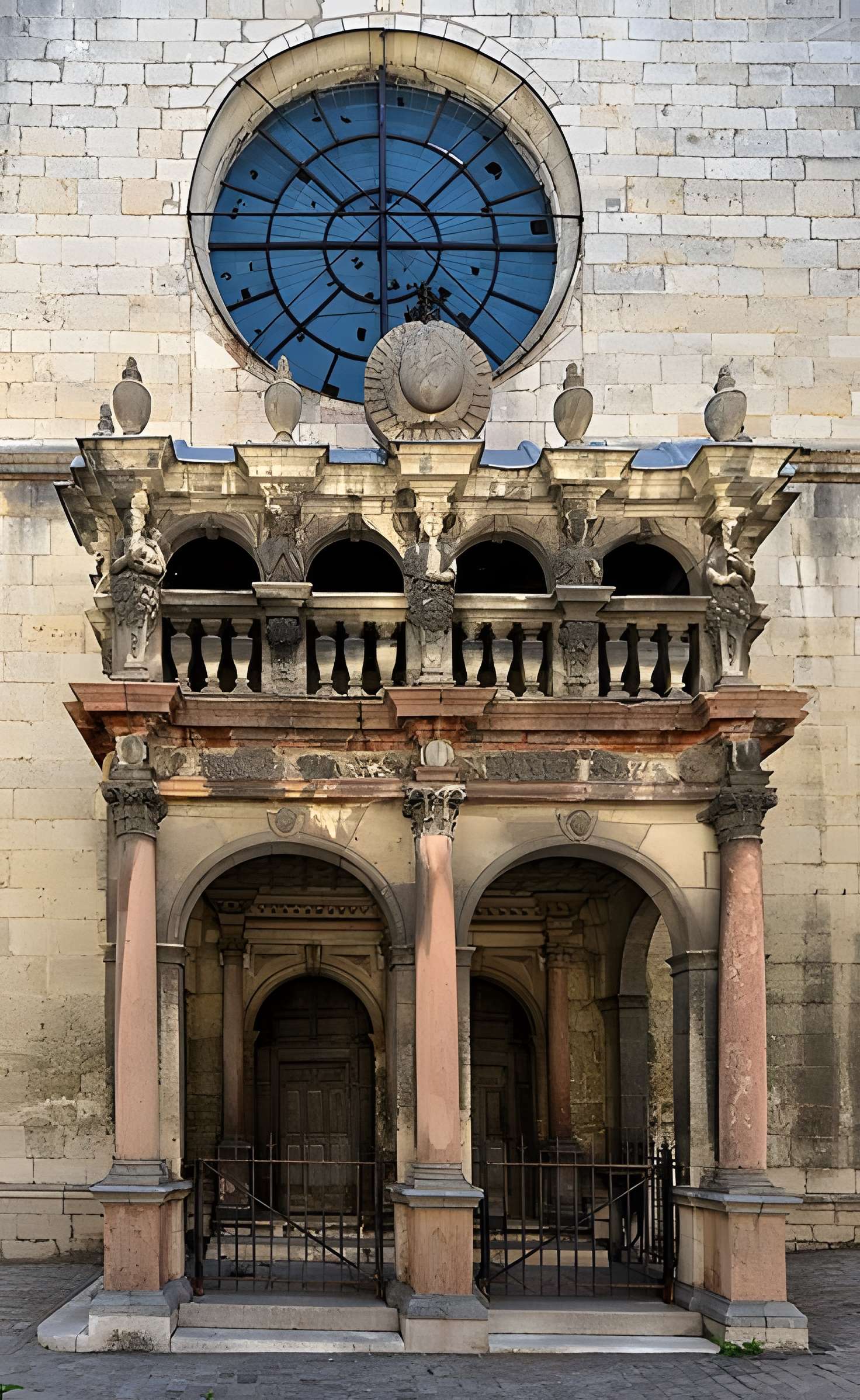 Collège de l'Arc, actuellement musée archéologique