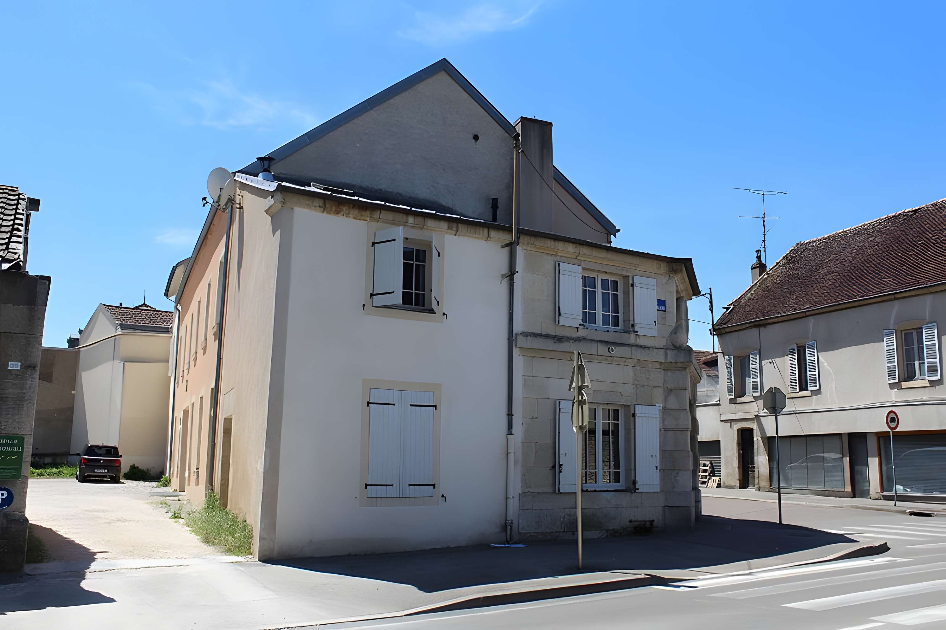 Corps de garde, puis octroi