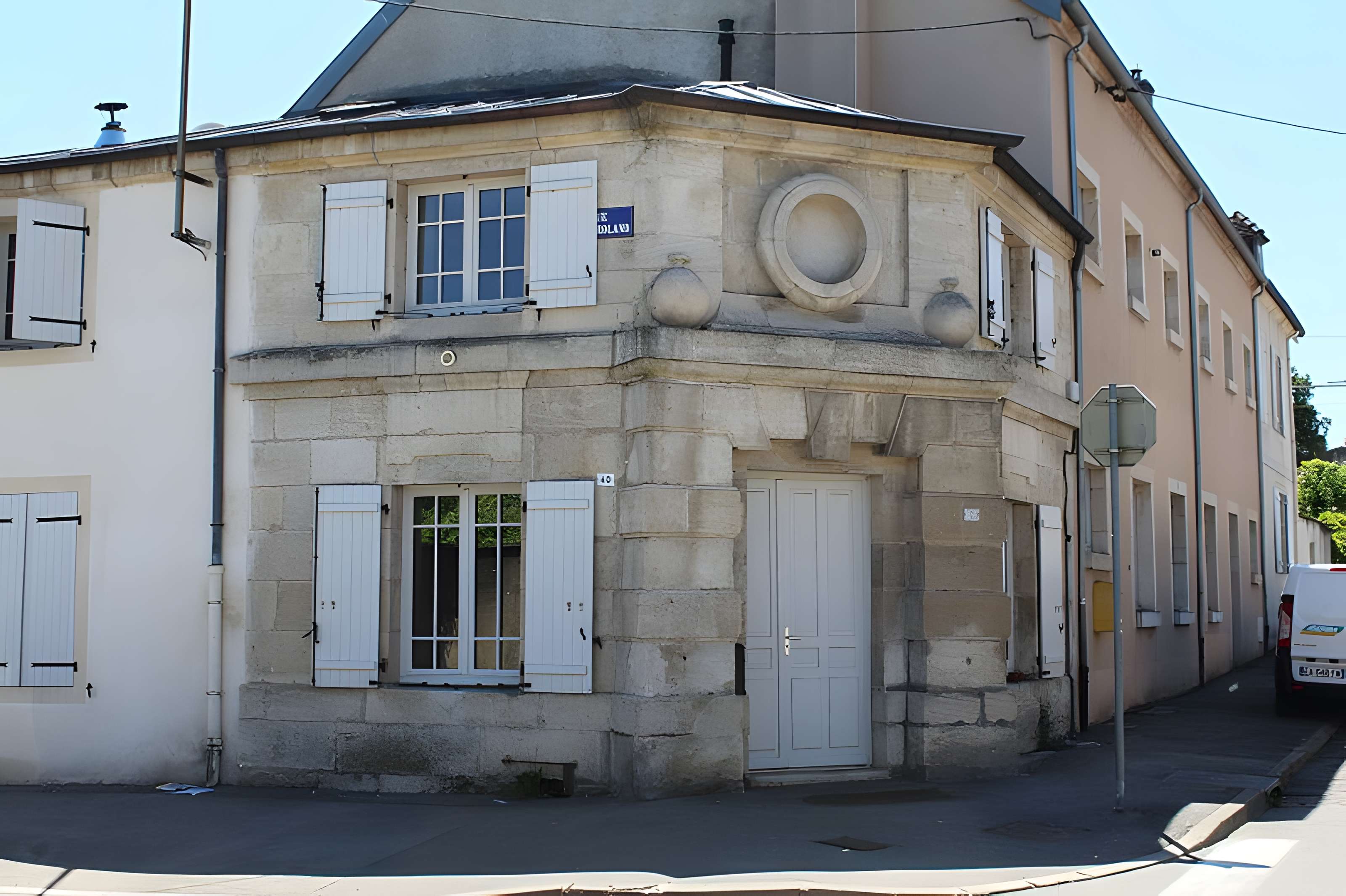 Corps de garde, puis octroi