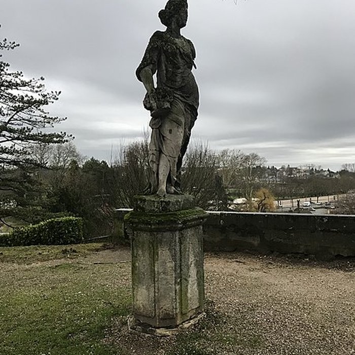 Photo de Cours Saint-Mauris