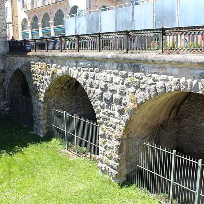 Photo de Enceinte urbaine