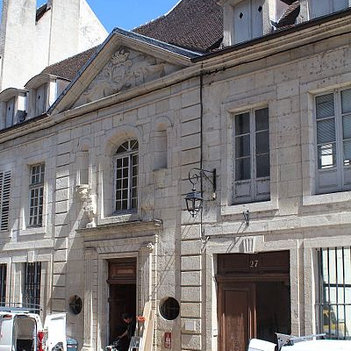 Photo de Maison des Orphelins, actuellement école