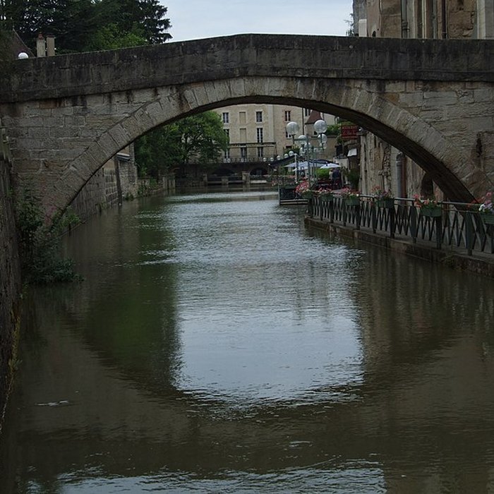Photo de Maison des Orphelins, actuellement école