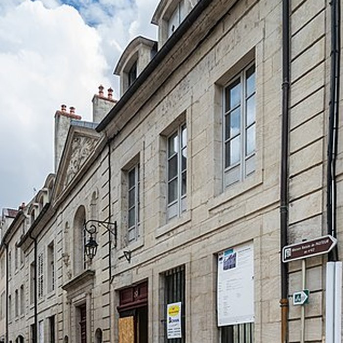 Photo de Maison des Orphelins, actuellement école