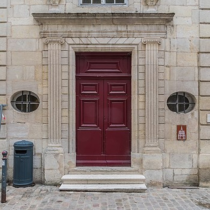 Photo de Maison des Orphelins, actuellement école