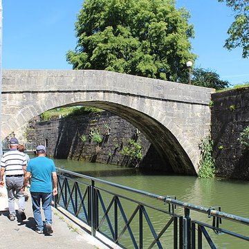 Maison des Orphelins, actuellement école