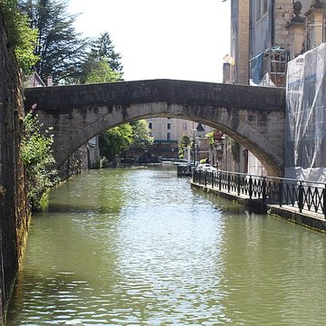 Maison des Orphelins, actuellement école