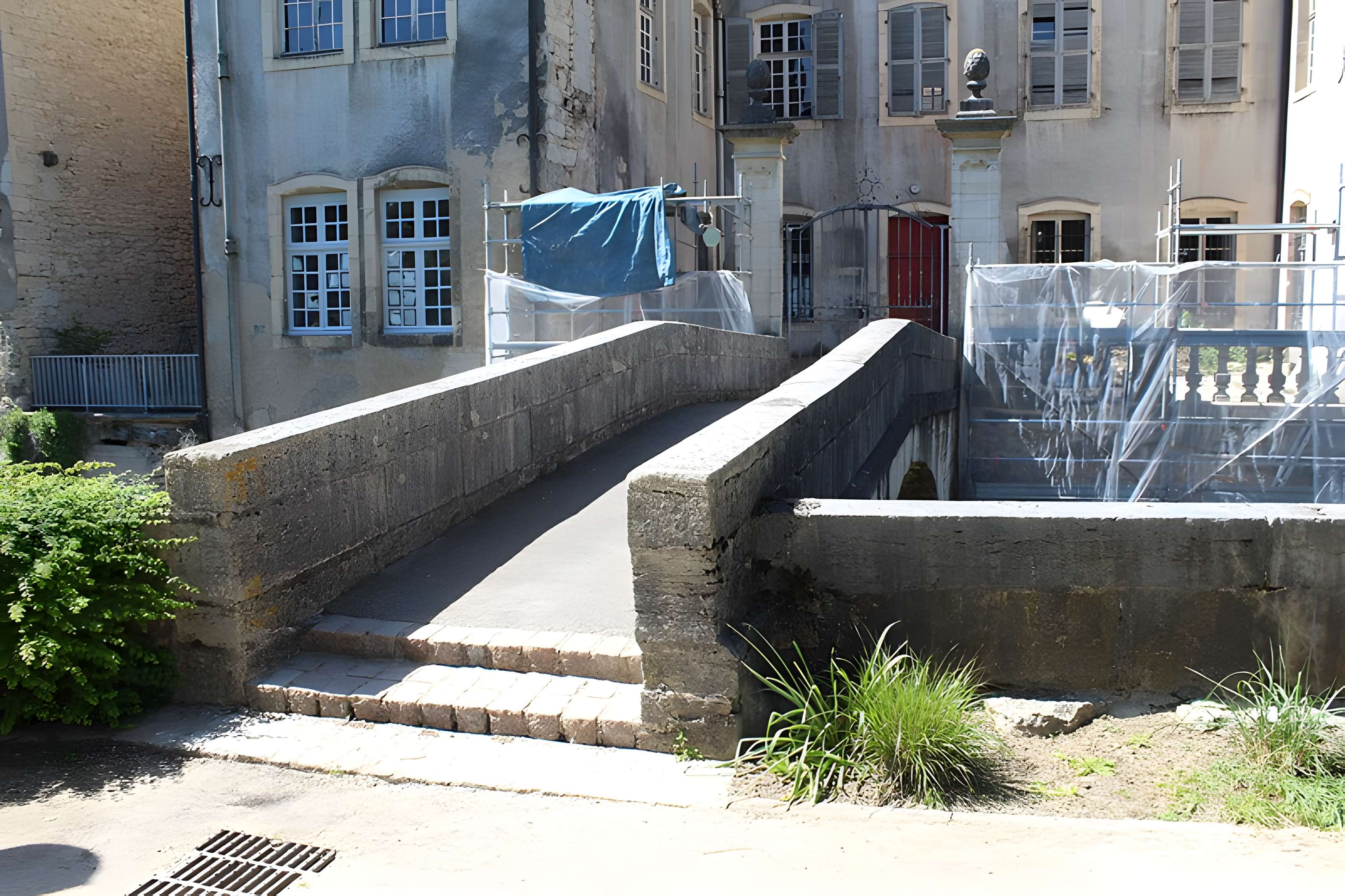 Maison des Orphelins, actuellement école