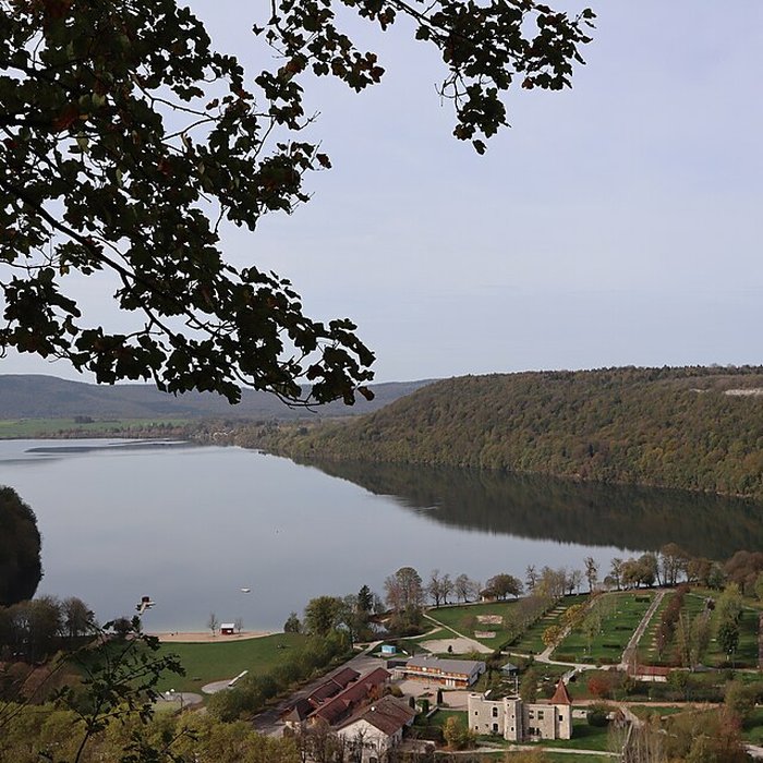 Photo de Villages palafittes du lac de Chalain