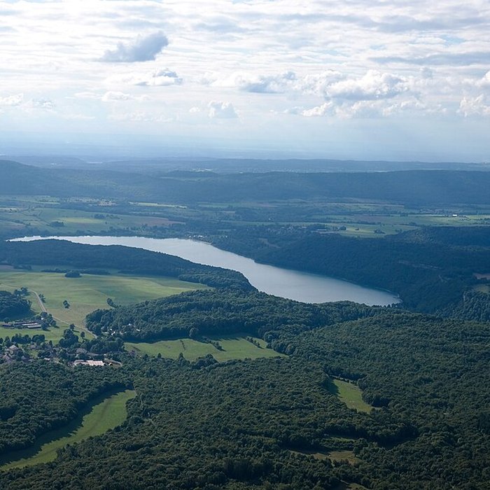 Photo de Villages palafittes du lac de Chalain