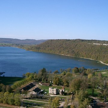 Villages palafittes du lac Chalain