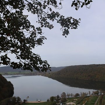 Villages palafittes du lac Chalain
