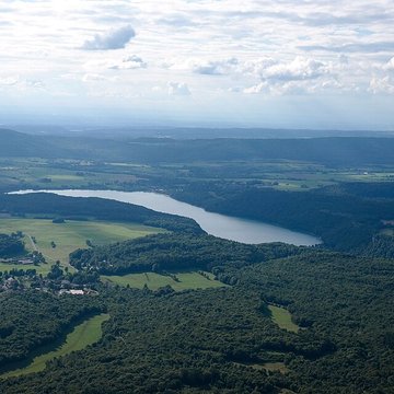 Villages palafittes du lac Chalain